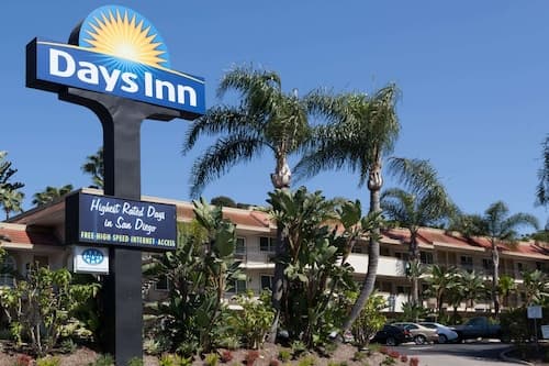 Days Inn by Wyndham San Diego Hotel Circle