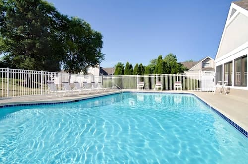 MainStay Suites St. Louis - Galleria