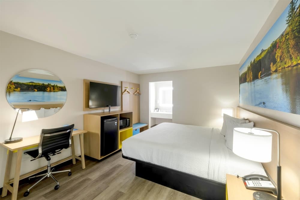 Days Inn & Suites by Wyndham Bossier City/Casino Area
