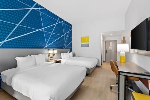 Comfort Inn & Suites Ft. Jackson Maingate
