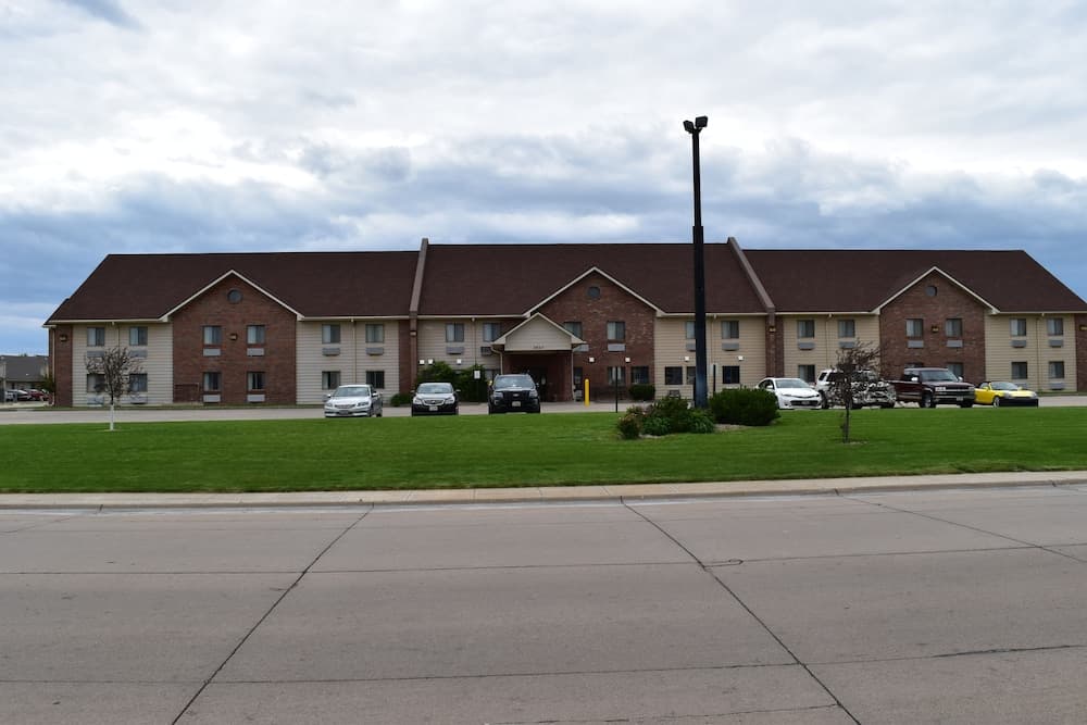 Days Inn by Wyndham Grand Island