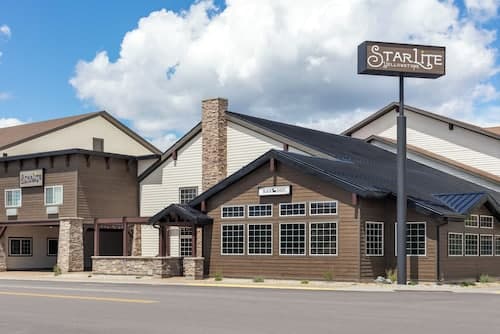 Starlite Yellowstone, Tapestry Collection by Hilton