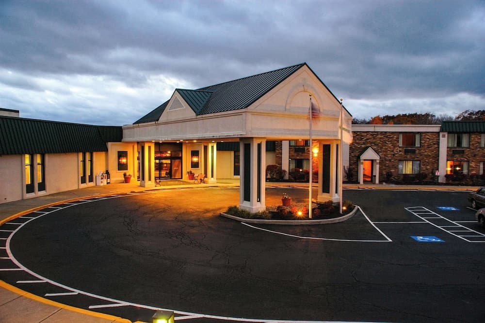 Quality Inn & Suites