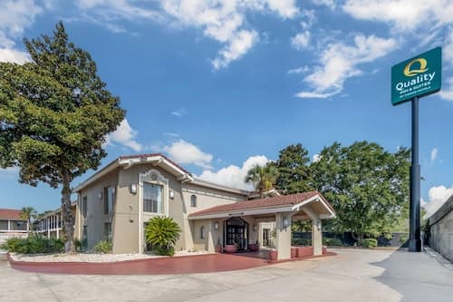 Quality Inn & Suites North Charleston - Ashley Phosphate