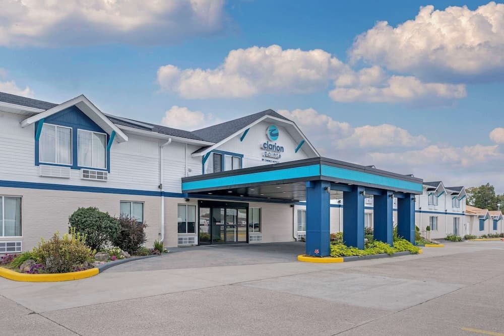 Clarion Pointe
