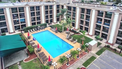 Clarion Hotel & Suites New Orleans Airport
