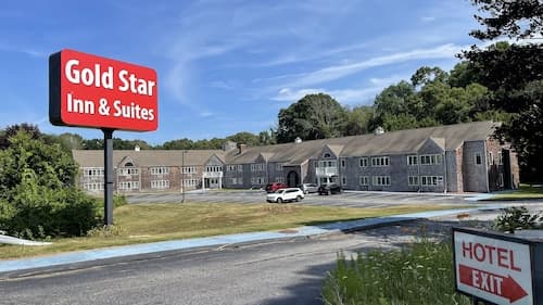 Gold Star Inn & Suites