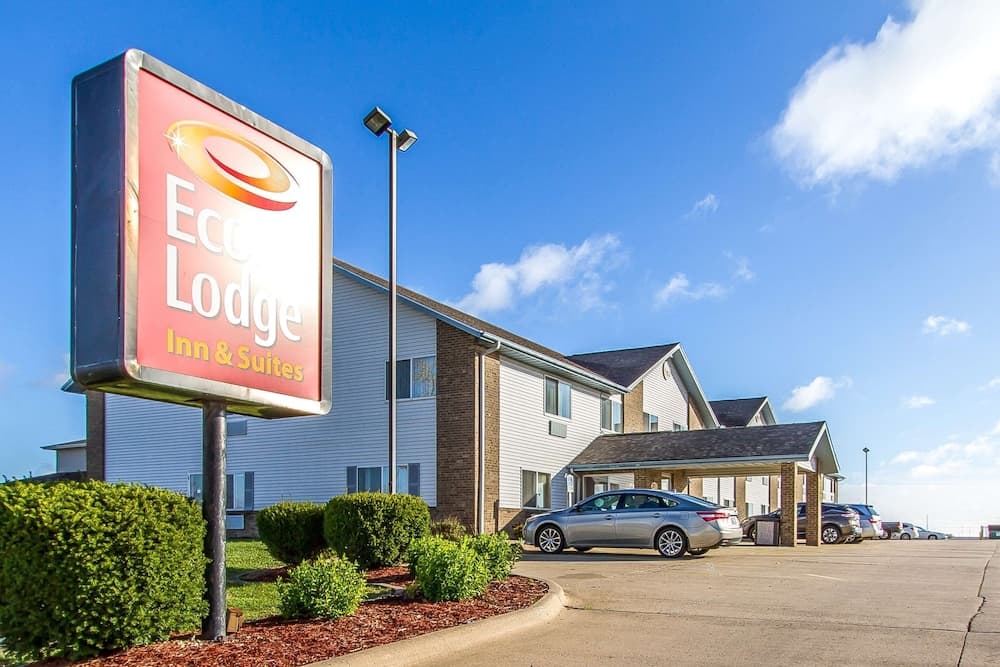 Econo Lodge & Suites