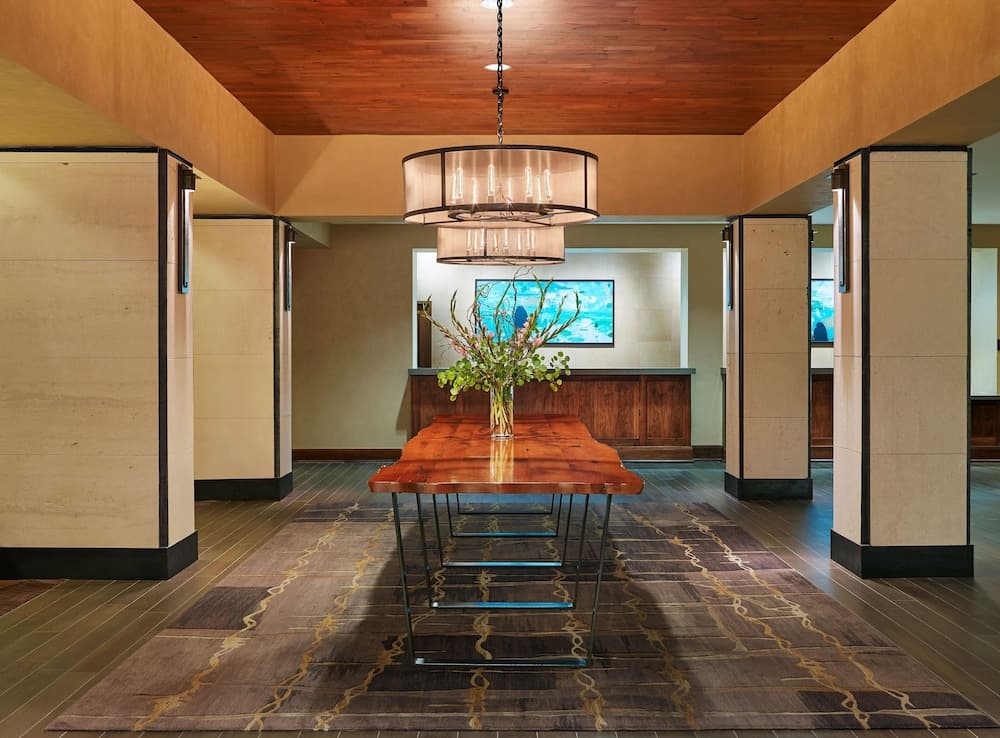DoubleTree by Hilton San Antonio Airport
