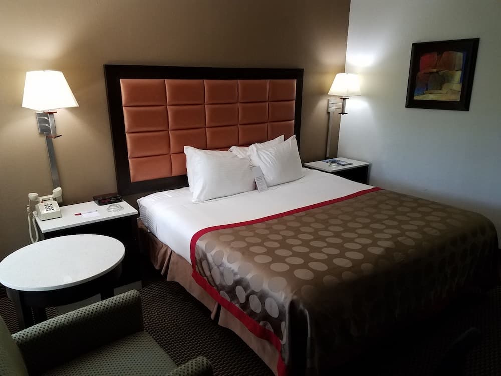 Ramada by Wyndham Temple Terrace/Tampa North