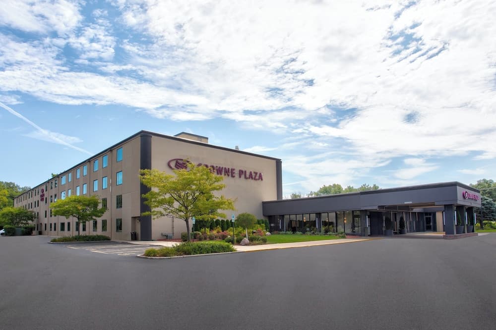 Crowne Plaza Chicago-Northbrook by IHG