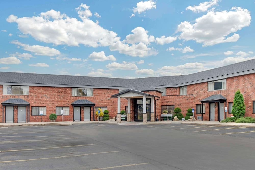 Quality Inn & Suites Mayo Clinic Area