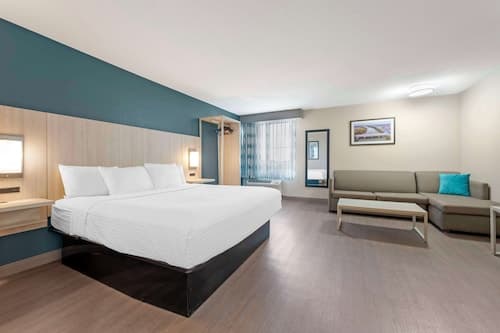 Best Western Plus Lafayette Hotel University Area