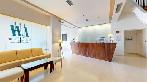 Lucy Hotel