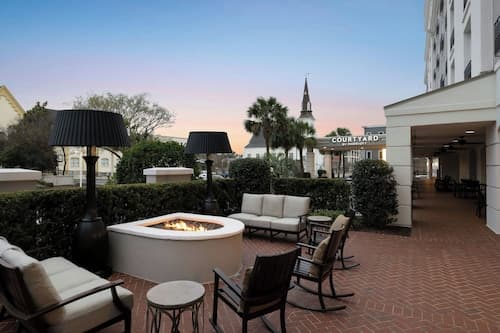 Courtyard Charleston Historic District