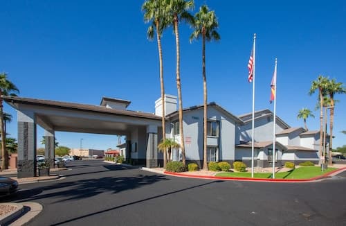 The Hotel Serene Glendale Peoria, Surestay Collection by BW