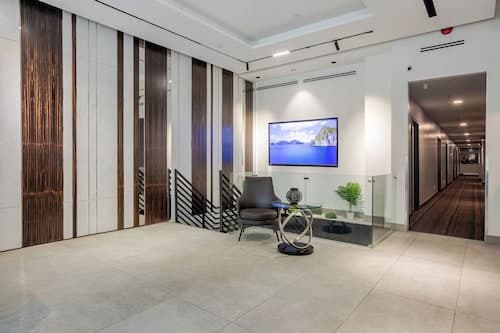 Olympia Hotel By Lodgo