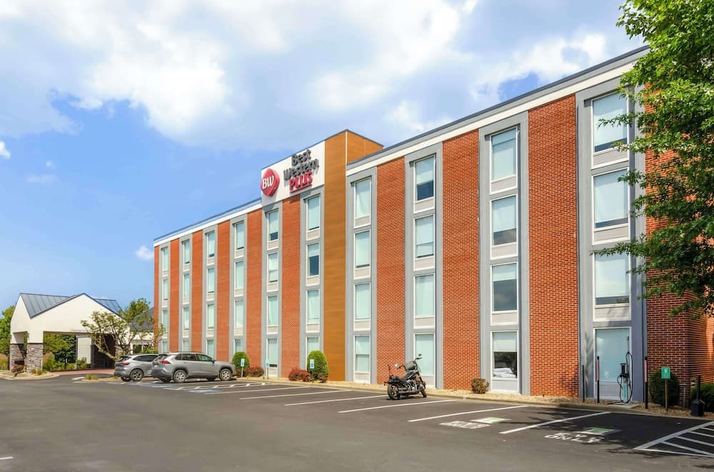 Best Western Plus Beckley Inn