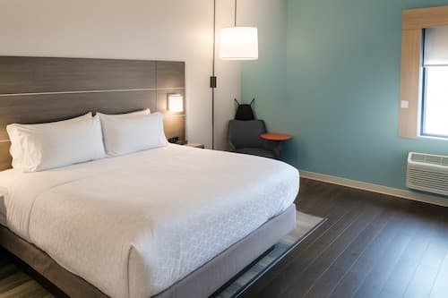 Holiday Inn Express Myrtle Beach-Broadway at the Beach by IHG