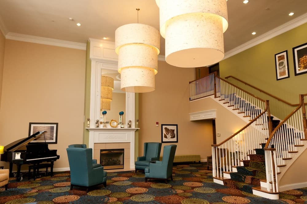 Holiday Inn Express & Suites Bloomington - Normal by IHG