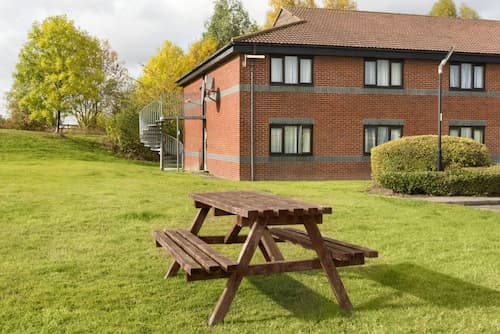 Days Inn by Wyndham Sheffield M1