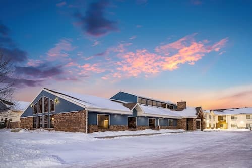AmericInn by Wyndham Aberdeen - Event Center