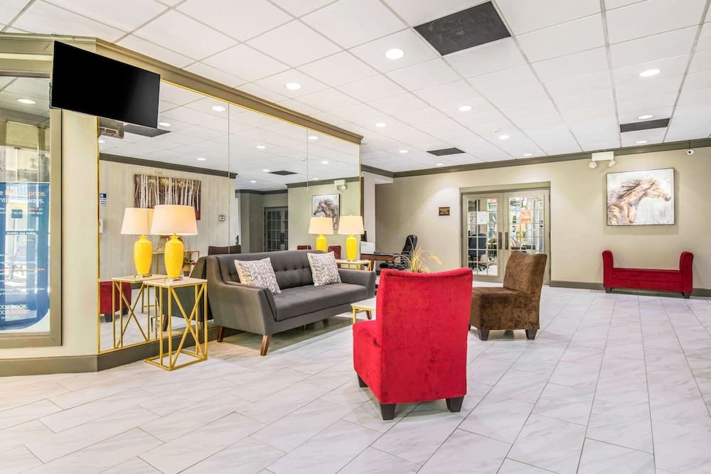 Quality Inn & Suites