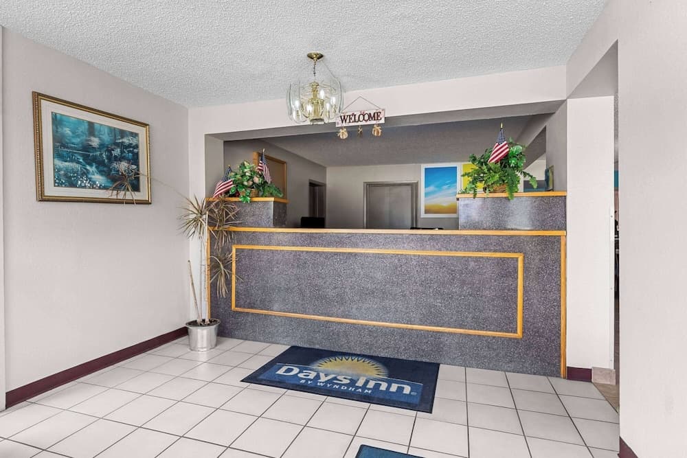 Days Inn by Wyndham Clayton