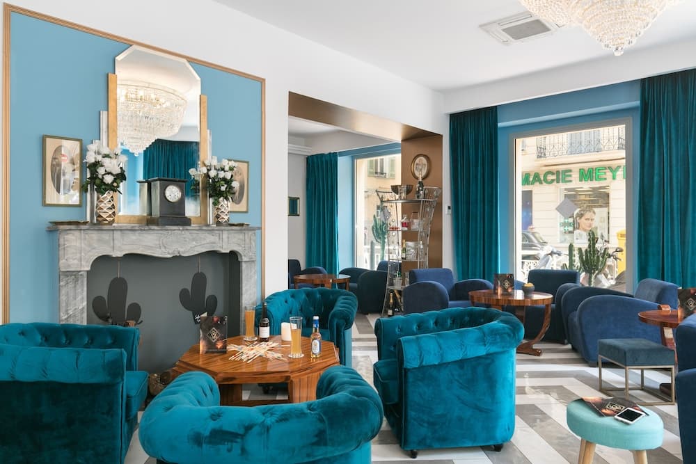 The Jay Hotel by HappyCulture