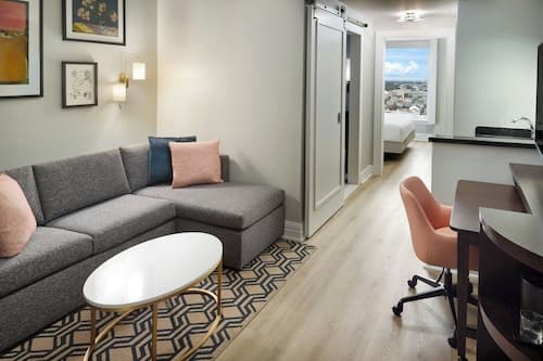 Courtyard by Marriott New Orleans French Quarter/Iberville