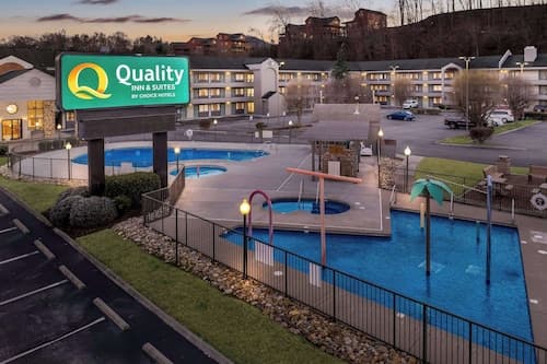 Quality Inn And Suites Dollywood