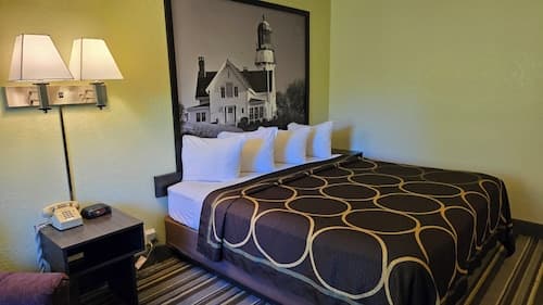 Super 8 by Wyndham Augusta