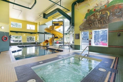 Super 8 by Wyndham Calgary Shawnessy Area