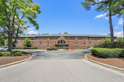 Suburban Studios Cary – RDU Airport
