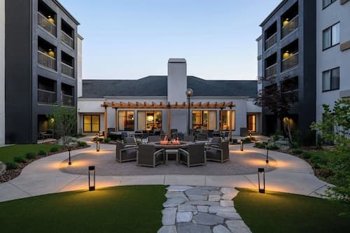 Courtyard by Marriott Downtown Boise