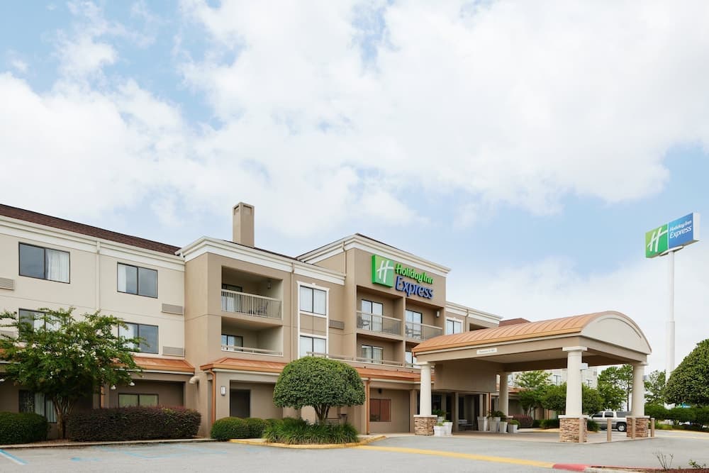 Holiday Inn Express Tifton by IHG
