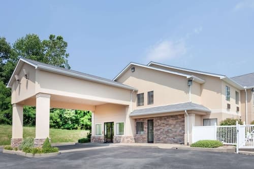 Ramada by Wyndham Tell City