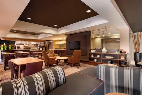 Courtyard by Marriott Akron Fairlawn