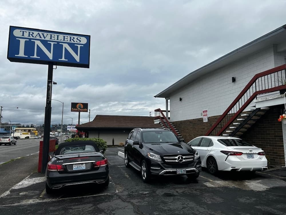 OYO Travelers Inn