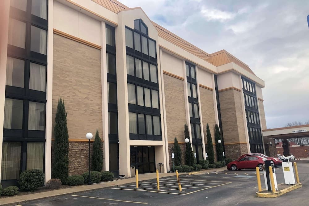 AmericInn by Wyndham Memphis East