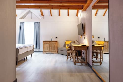 Garner Hotel Dusseldorf Main Station by IHG