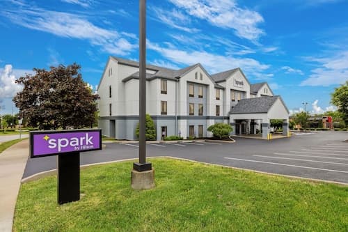 Spark by Hilton Cincinnati Airport South