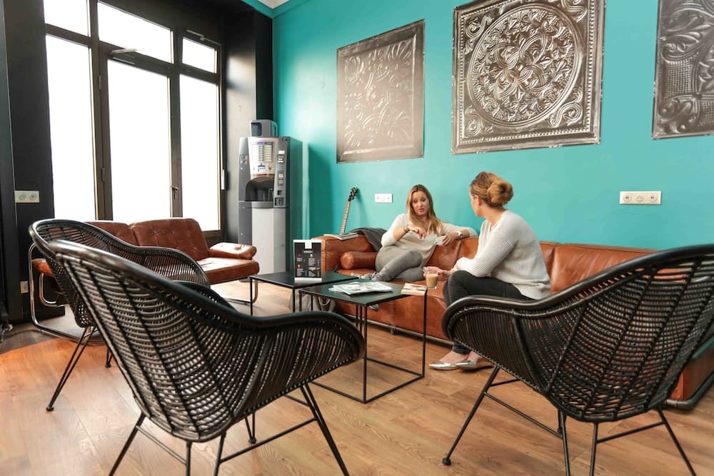 Lobi dinlenme salonu