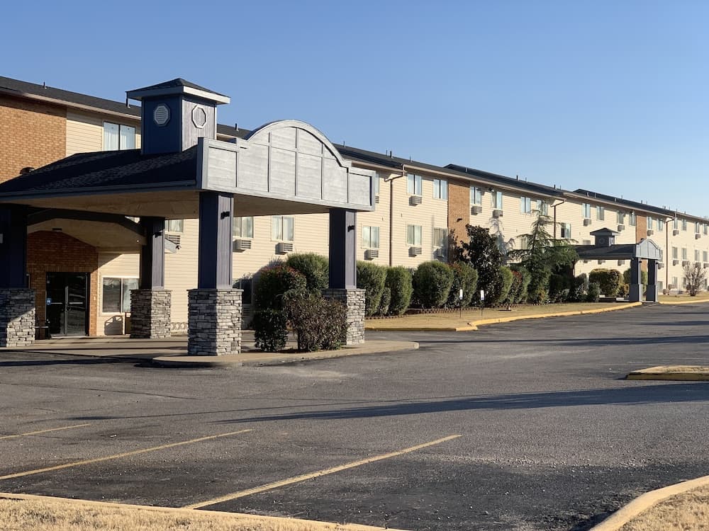 Brentwood Inn Clinton