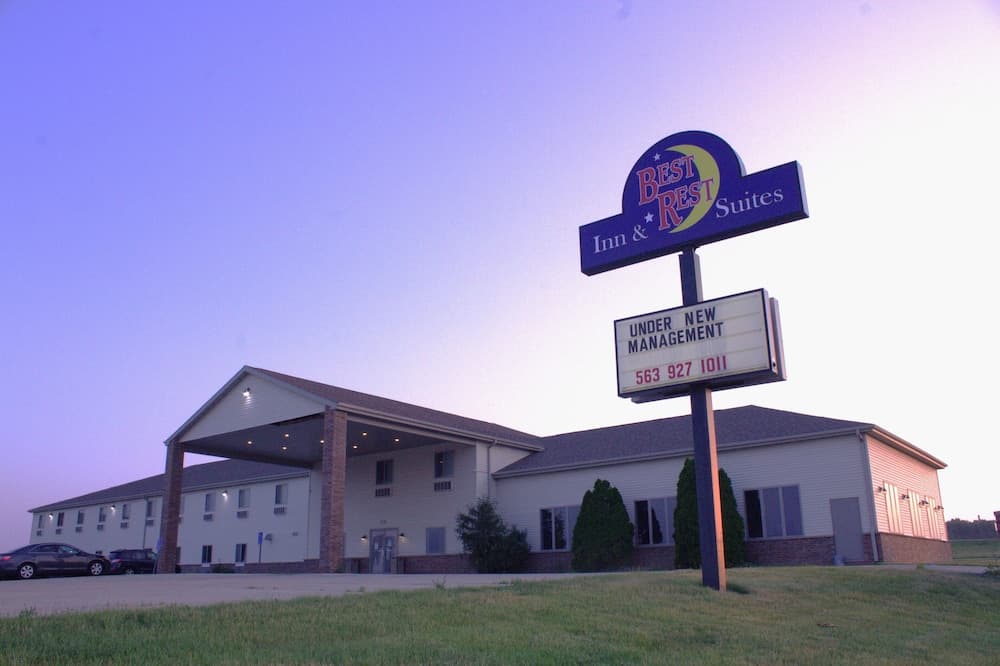 Best Rest Inn & Suites