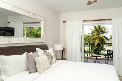 Villa Montana Beach Resort