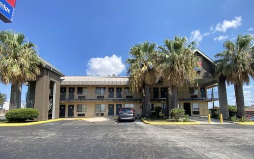Travelodge by Wyndham San Antonio Lackland AFB North