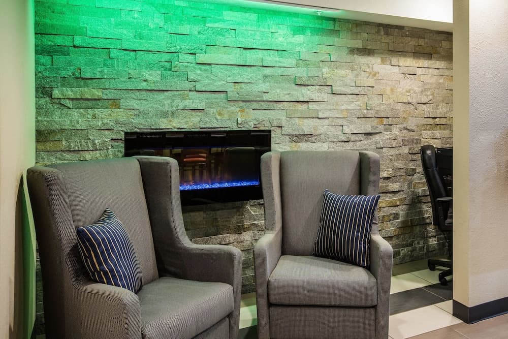 Baymont by Wyndham Cedar Rapids