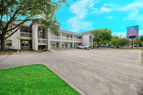 Studio 6 Extended Stay - San Antonio, TX - Medical Center
