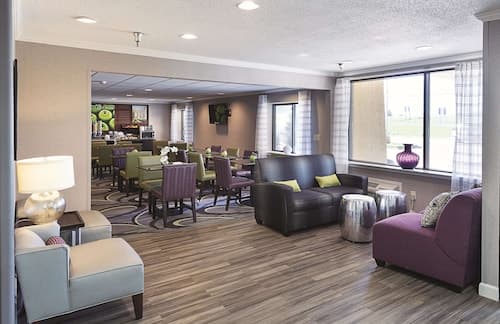 La Quinta Inn & Suites by Wyndham Baton Rouge Siegen Lane